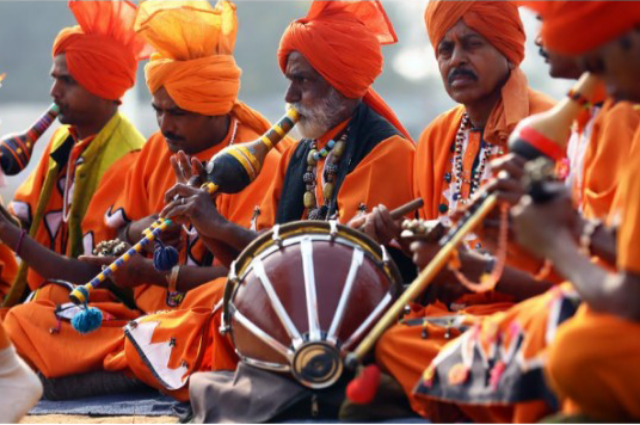 समारोहों का सामाजिक और सांस्कृतिक महत्व: परंपराएं, मूल्य और एकता