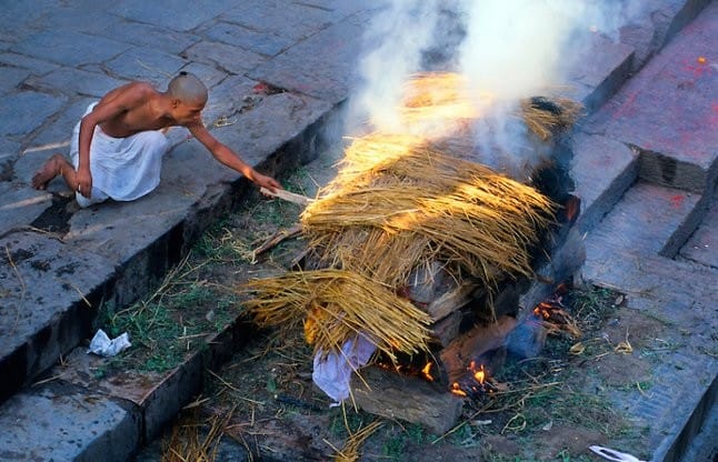 भारत में श्मशान घाट: प्रकार और महत्व