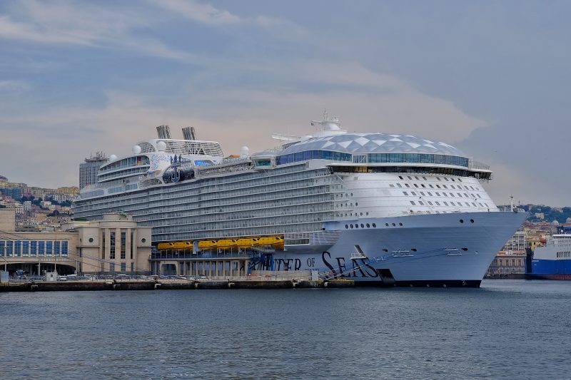 Cruise Meaning In Hindi: जलयात्रा, समुद्री यात्रा, और क्रूज़ के प्रकार 8 क्रूज का हिंदी में अर्थ: परिभाषा और मूल बातें
