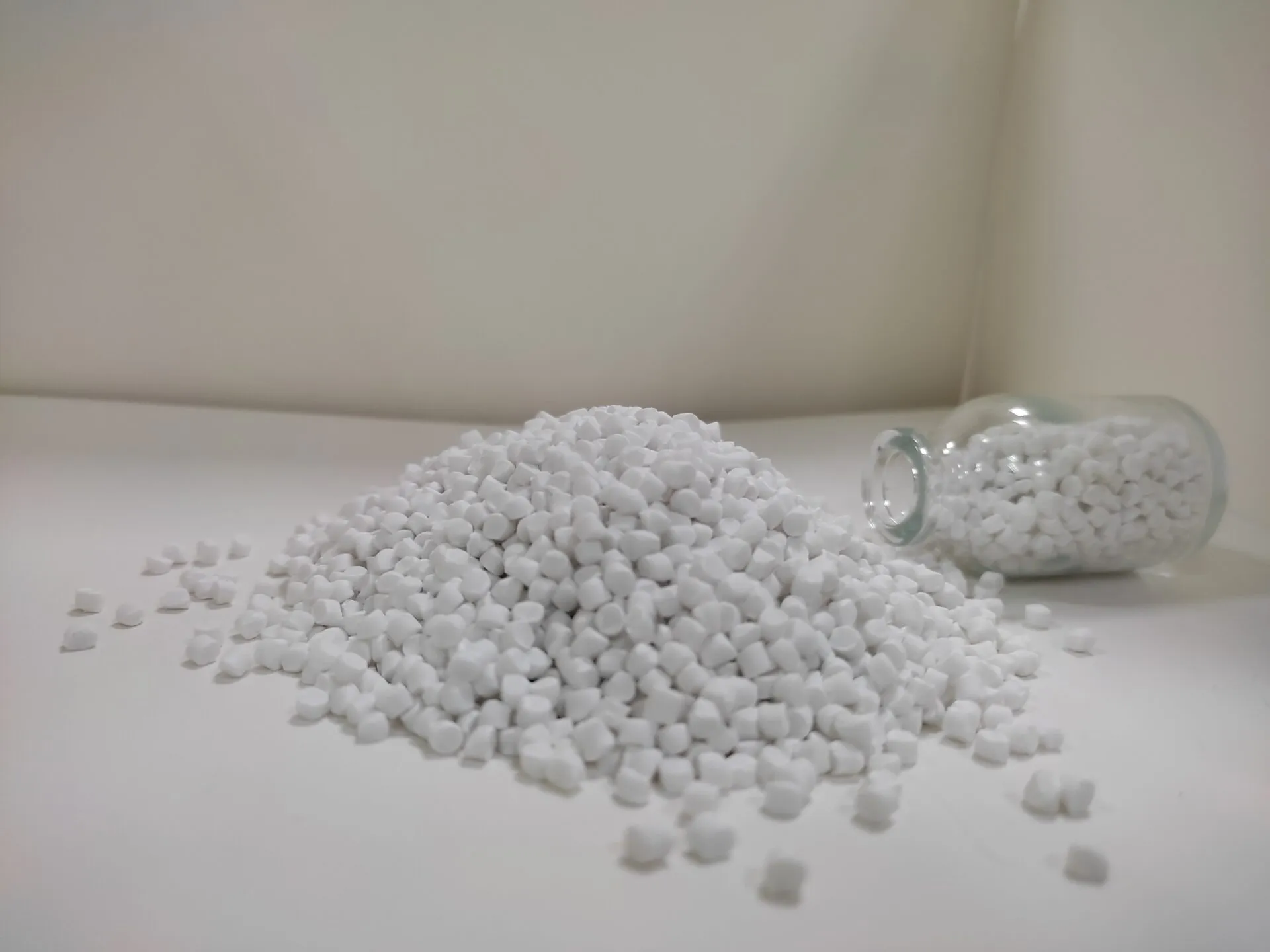 कैल्शियम कार्बोनेट फिलर मास्टरबैच के गुटके (Pellets)