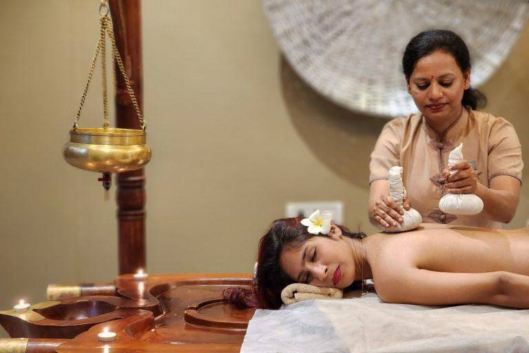 विरेचक दवाएँ कब्ज से राहत कैसे देती हैं?