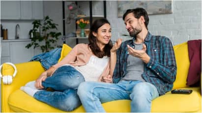 लिविंग रिलेशनशिप: आधुनिक रिश्तों का एक रूप (Living relationship: Aadhunik rishton ka ek roop)