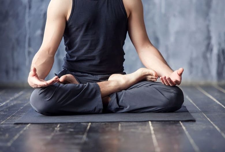 लोटस आसन का अर्थ: एक संक्षिप्त परिचय
