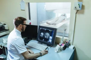 neurosurgeon meaning in hindi 2