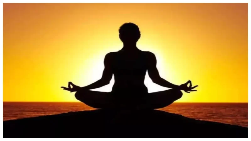योग और आध्यात्मिकता (Yoga aur Adhyatmikta)  योग के माध्यम से आध्यात्मिक विकास